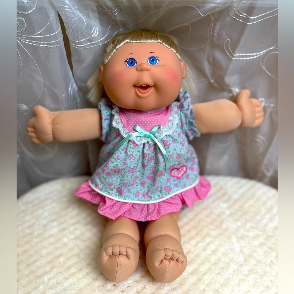 Cabbage Patch Kids Doll Girl